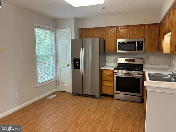 $2,600 | 156 Foxview Drive, Glen Burnie, MD 21061