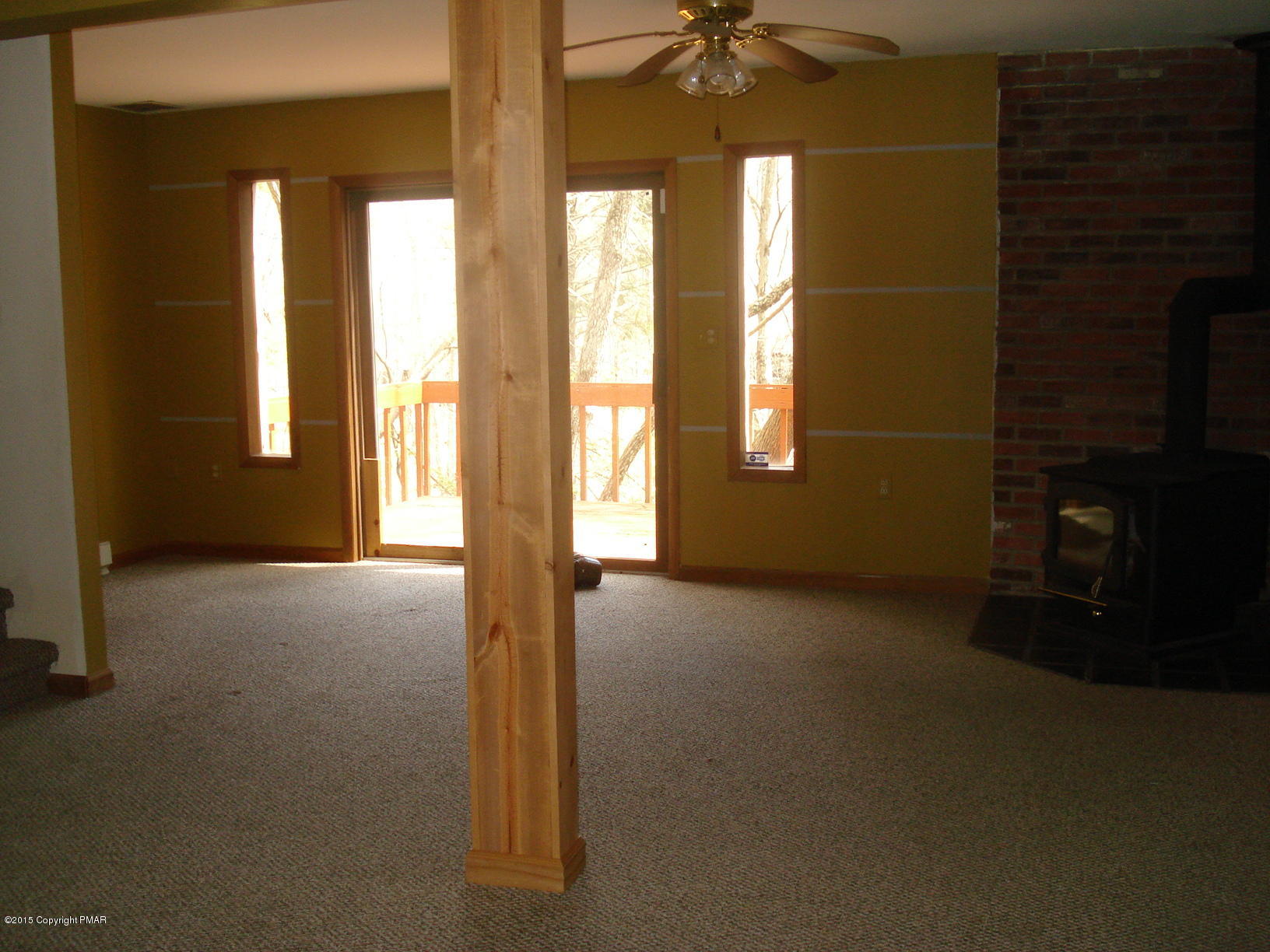 5868 Decker Road Bushkill, PA 18324 - Photo 3 of 33 DSC07456
