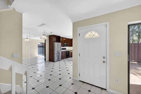 $379,000 | 825 Center Street, Unit 9A, Jupiter, FL 33458