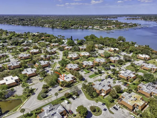 $379,000 | 825 Center Street, Unit 9A, Jupiter, FL 33458