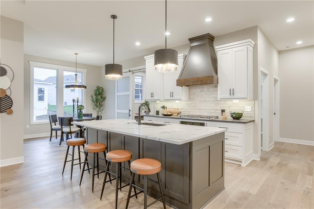 11475 South Roundtree Street Olathe, KS 66061 - Photo 19 of 47