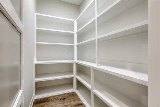 $877,565 | 11475 South Roundtree Street, Olathe, KS 66061