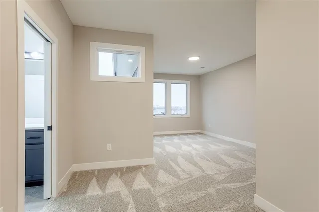 $877,565 | 11475 South Roundtree Street, Olathe, KS 66061