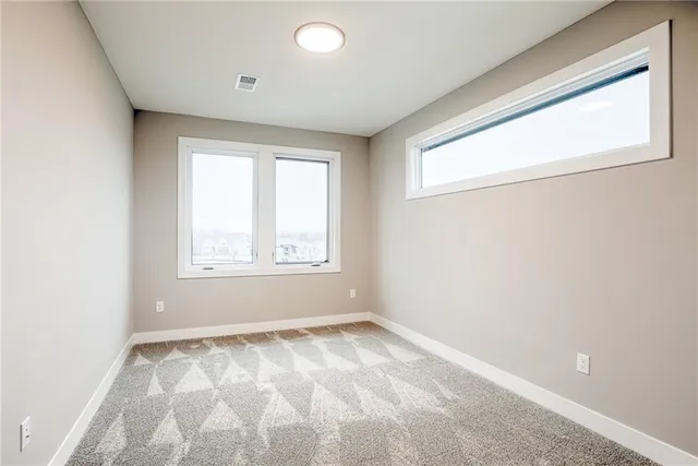 $877,565 | 11475 South Roundtree Street, Olathe, KS 66061