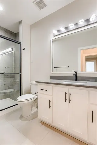 $877,565 | 11475 South Roundtree Street, Olathe, KS 66061