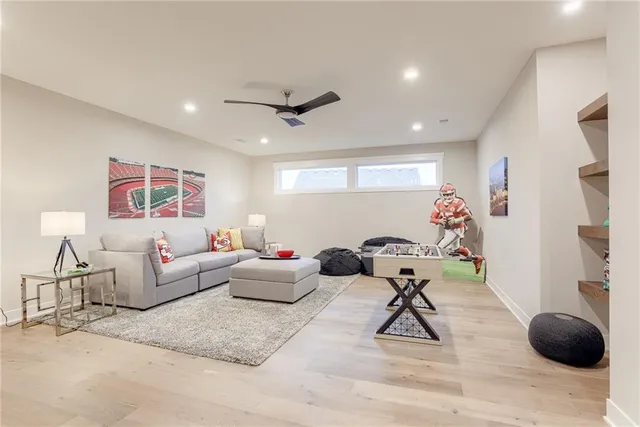 $877,565 | 11475 South Roundtree Street, Olathe, KS 66061