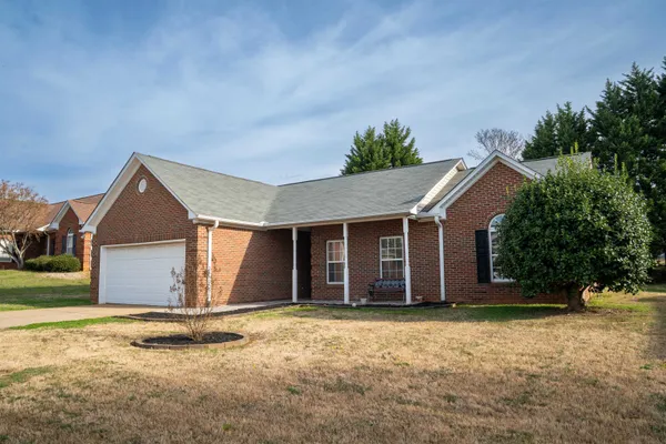 $285,000 | 298 Glen Crest Drive, Moore, SC 29369