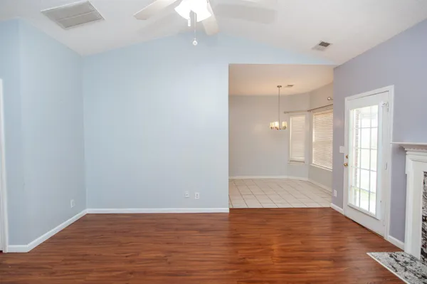 $285,000 | 298 Glen Crest Drive, Moore, SC 29369