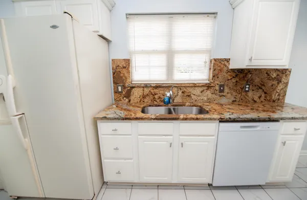 $285,000 | 298 Glen Crest Drive, Moore, SC 29369