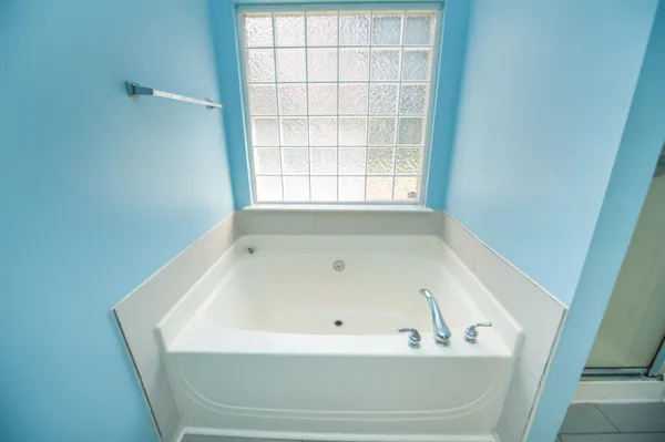 $285,000 | 298 Glen Crest Drive, Moore, SC 29369