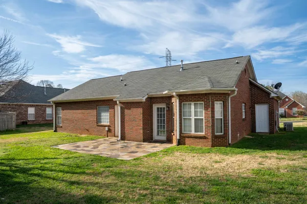 $285,000 | 298 Glen Crest Drive, Moore, SC 29369