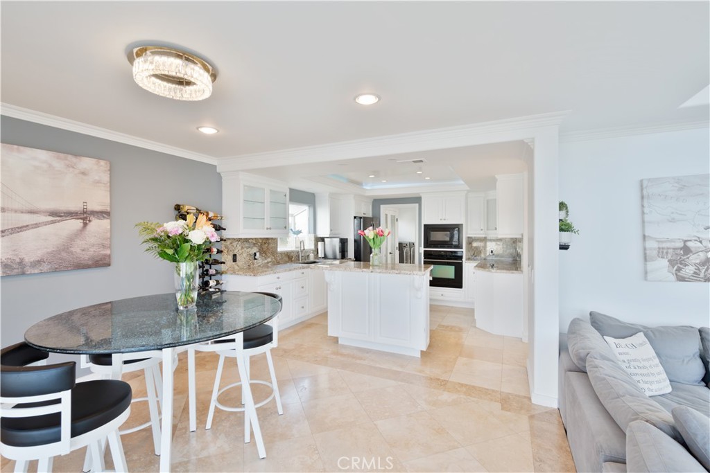 2355 Peninsula Road Oxnard, CA 93035 - Photo 6 of 49 Gallery Image 6