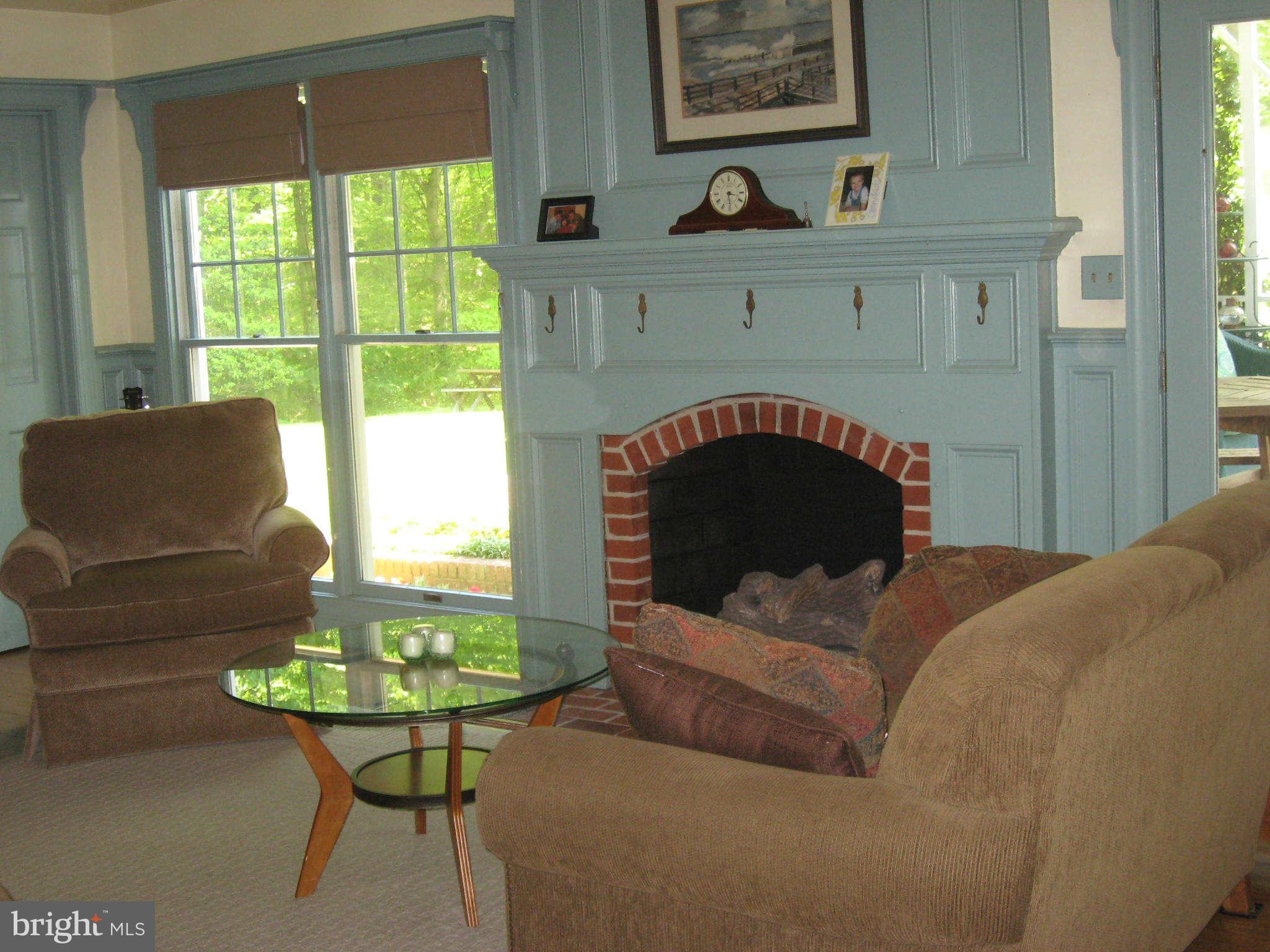 1590 Lottie Fowler Road Prince Frederick, MD 20678 - Photo 10 of 30 Living Room w/pine floors & gas fireplace