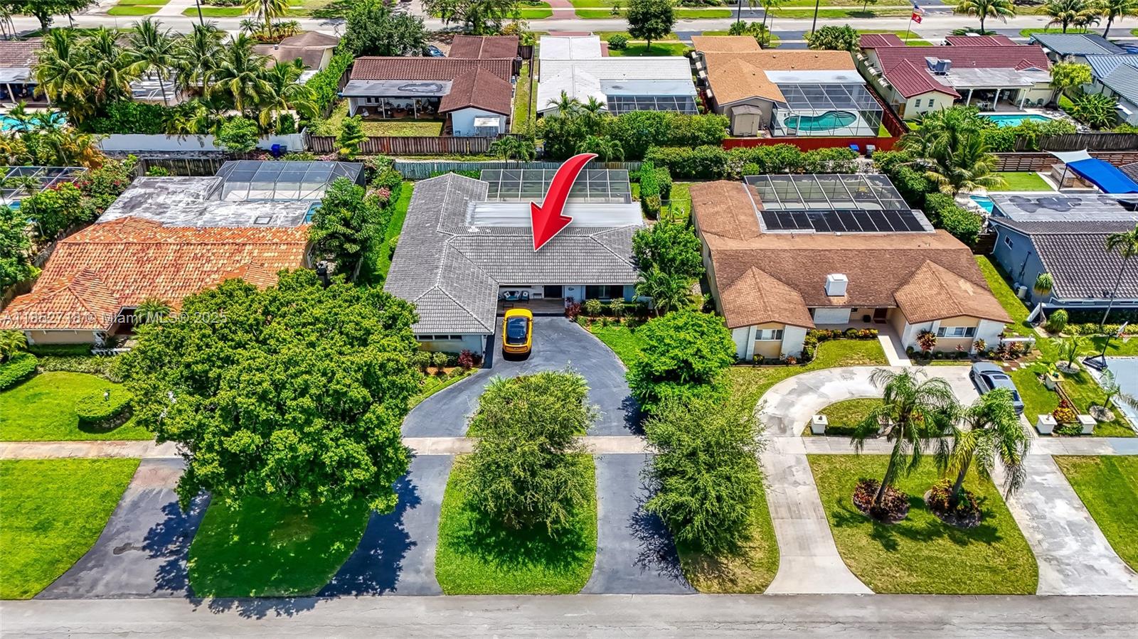 5100 Arthur Street Hollywood, FL 33021 - Photo 53 of 54 an aerial view of a houses with yard