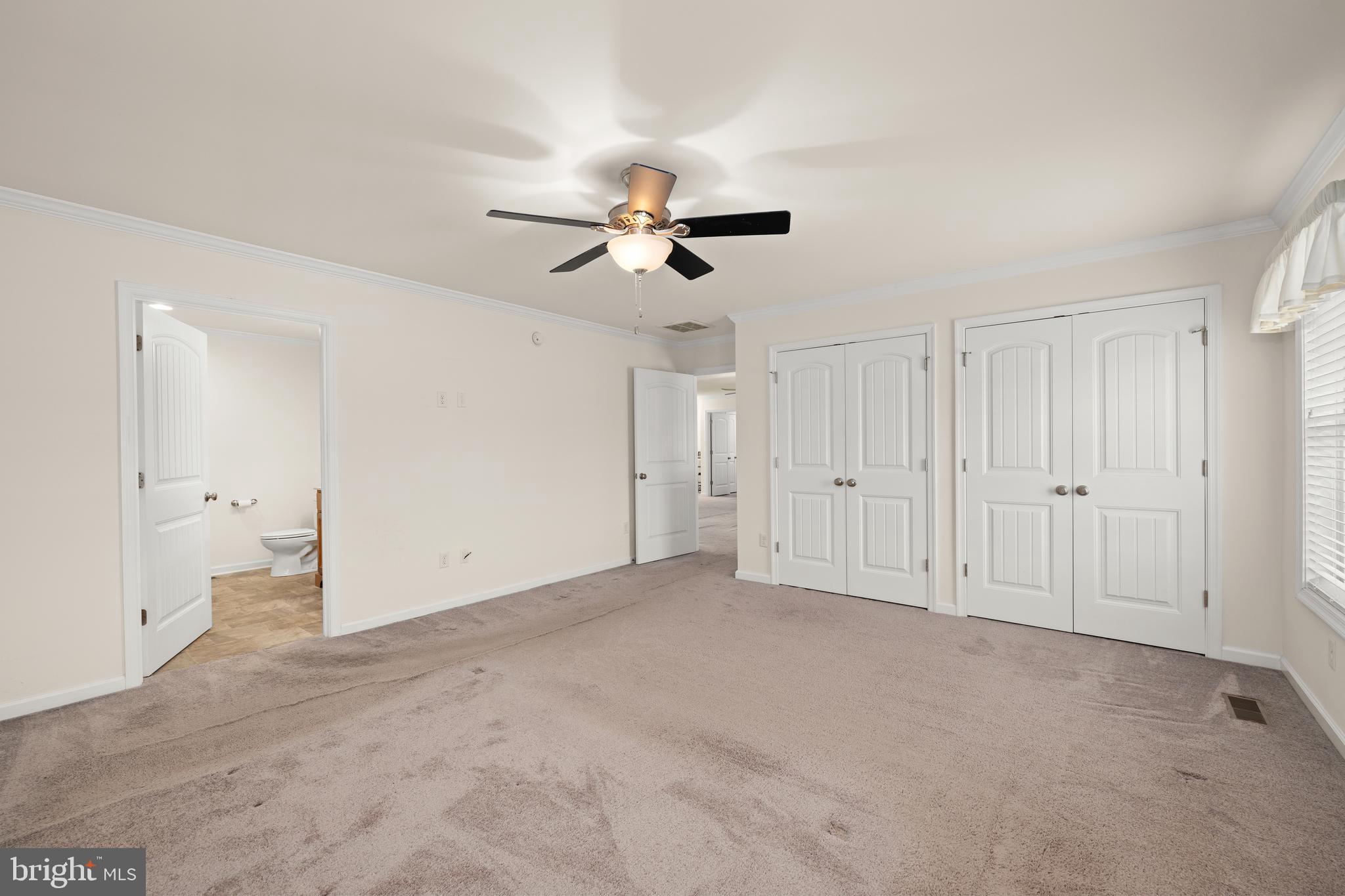 17002 Oak Road Bridgeville, DE 19933 - Photo 12 of 33 a view of a big room with chandelier fan