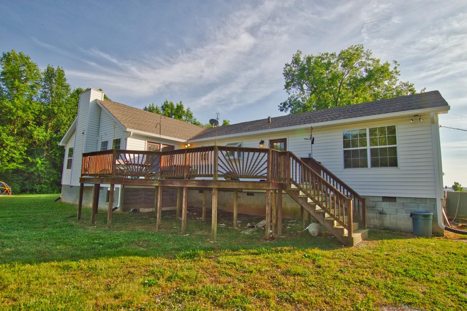 986 McClain Road Morrison, TN 37357 - Photo 3 of 19 a view of a house with a yard