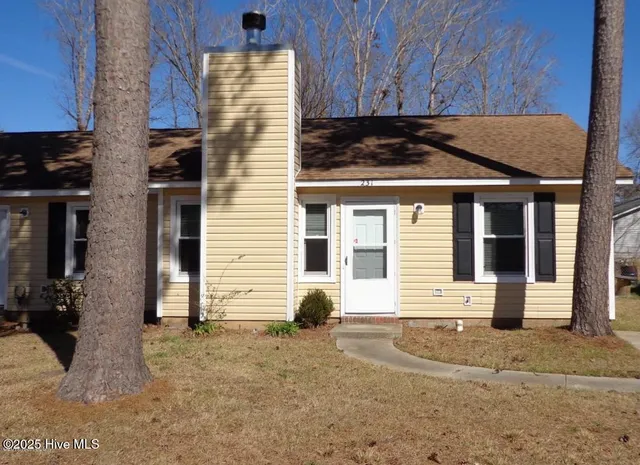 $1,100 | 231 Easy Street, Jacksonville, NC 28546