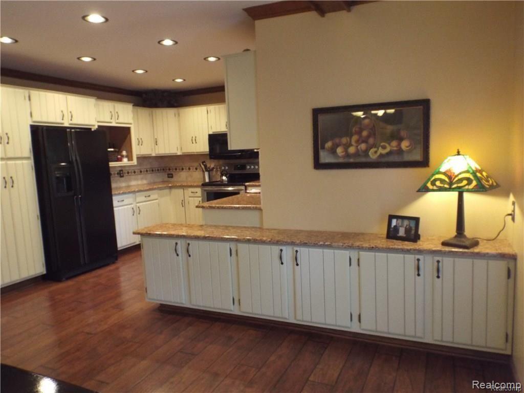 3862 Ruthland Road Troy, MI 48084 - Photo 7 of 35 ruthland dining.jpg
