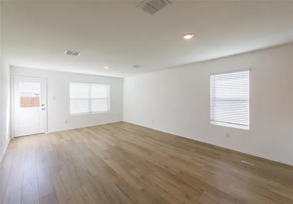 $1,895 | 5902 Nyquist Way, Forney, TX 75126