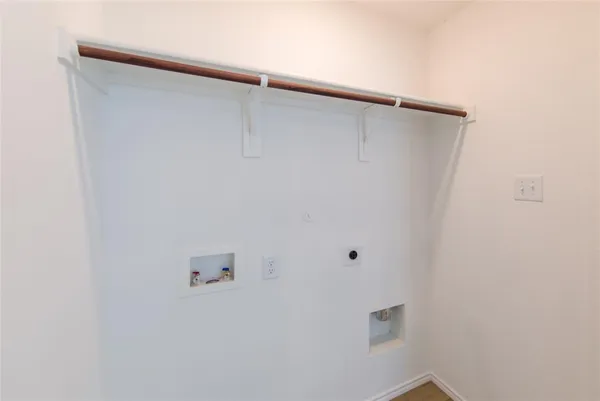 $1,895 | 5902 Nyquist Way, Forney, TX 75126