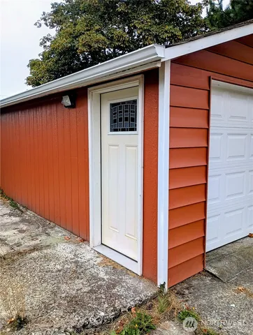 a view of a garage