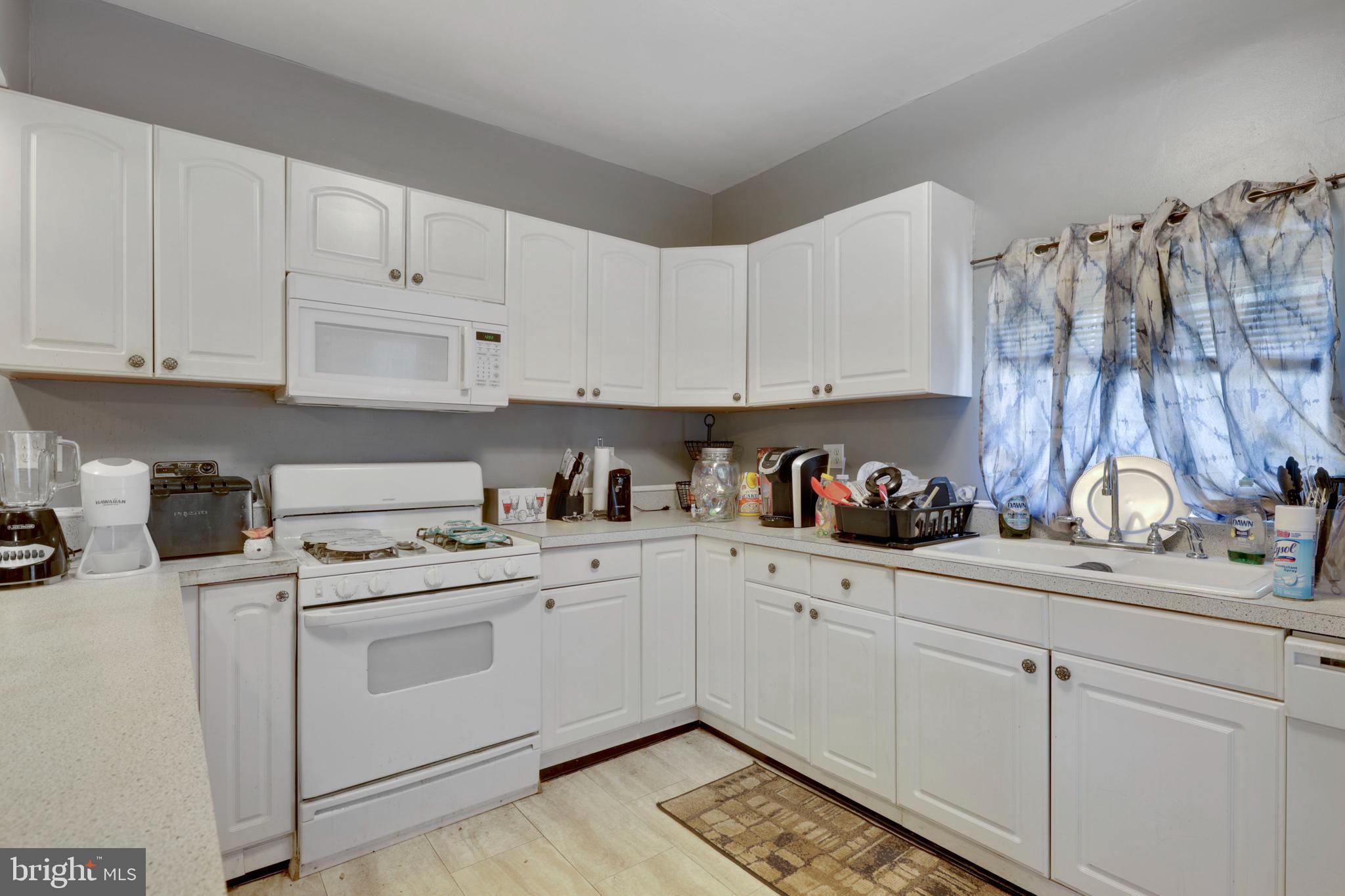 6500 Golden Ring Road Baltimore, MD 21237 - Photo 11 of 39 Lots of Cabinets