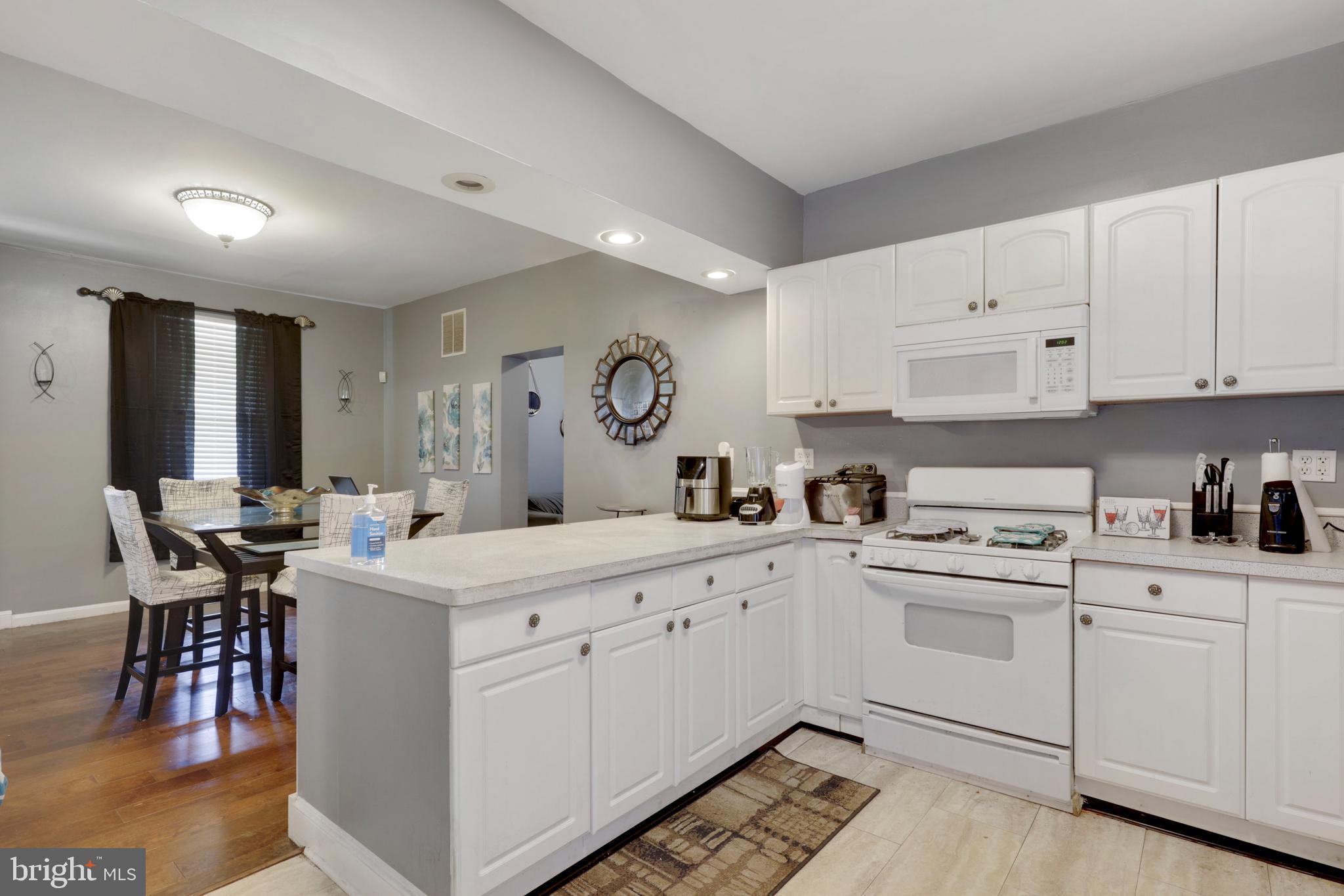 6500 Golden Ring Road Baltimore, MD 21237 - Photo 12 of 39 Kitchen