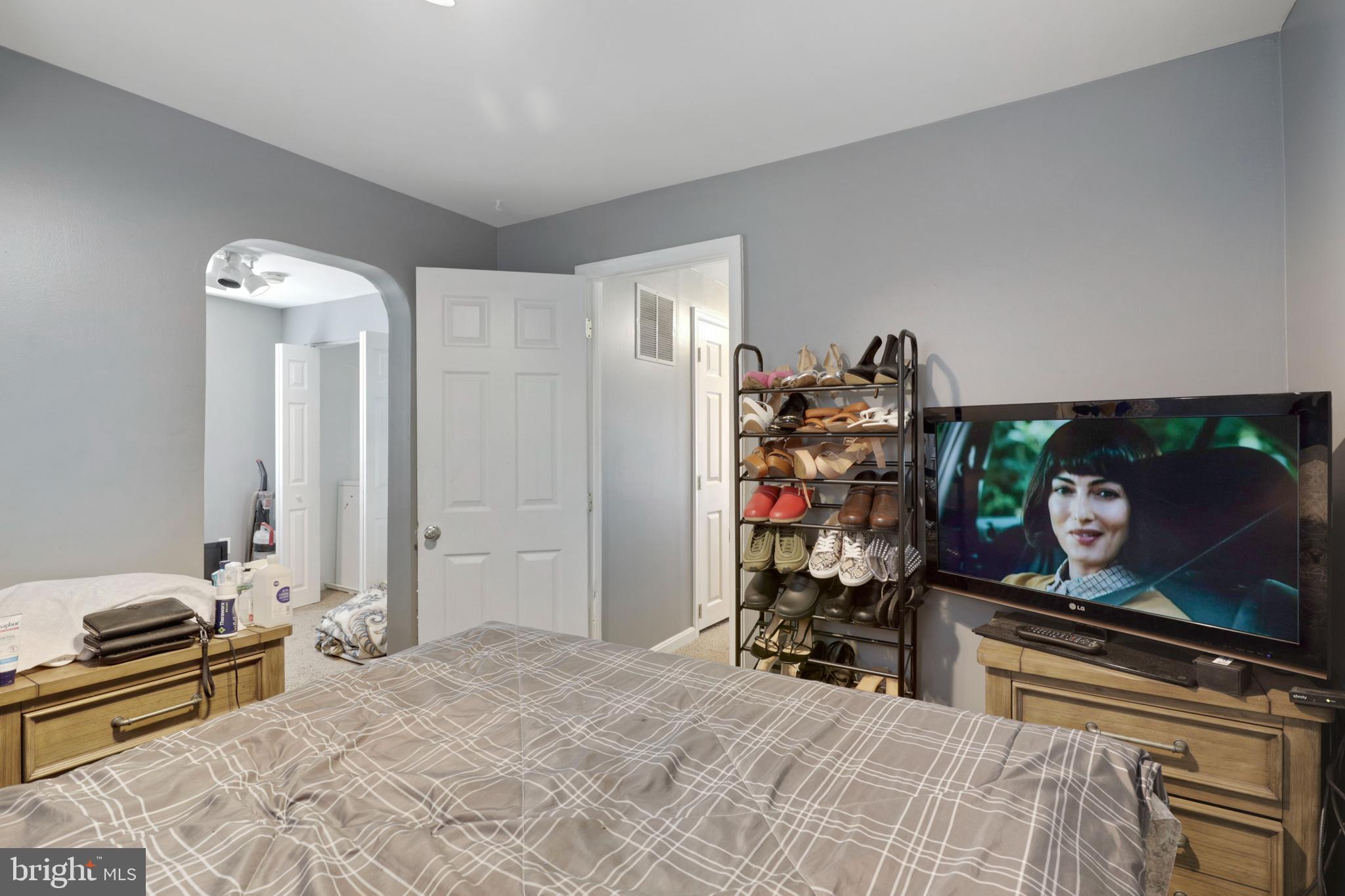 6500 Golden Ring Road Baltimore, MD 21237 - Photo 26 of 39 Bedroom 2