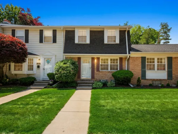 $2,000 | 19675 Ironwood Court, Northville, MI 48167