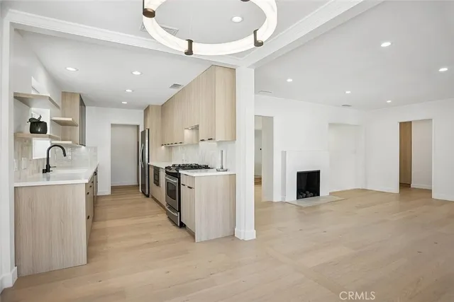 $7,500 | 13220 Otsego Street, Sherman Oaks, CA 91423