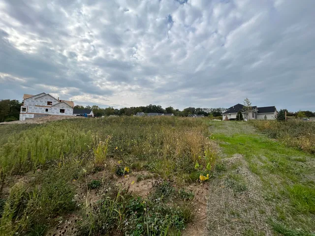 $184,000 | Lt13 Lt13 Crescent Hill Drive, Sussex, WI 53089