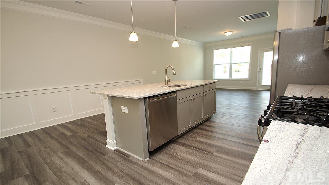 816 Riley Lane Greensboro, NC 27455 - Photo 4 of 18 Gallery Image 4