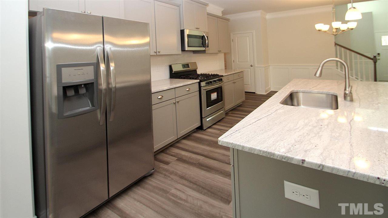 816 Riley Lane Greensboro, NC 27455 - Photo 7 of 18 Gallery Image 7