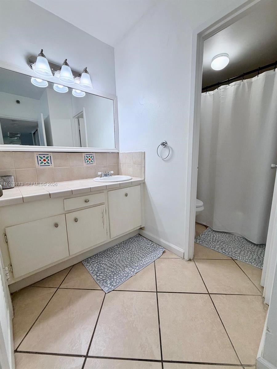 100 Lincoln Road, Unit 441 Miami Beach, FL 33139 - Photo 9 of 16