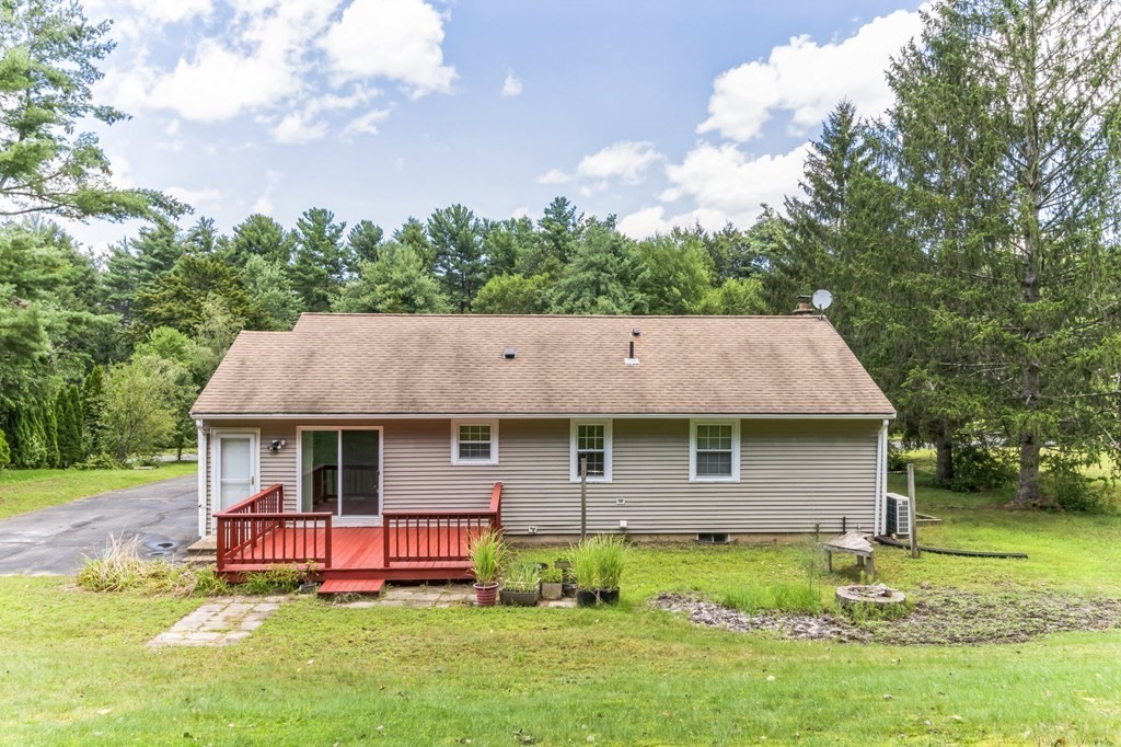 111 Logtown Road Amherst, MA 01002 - Photo 21 of 25 Gallery Image 21