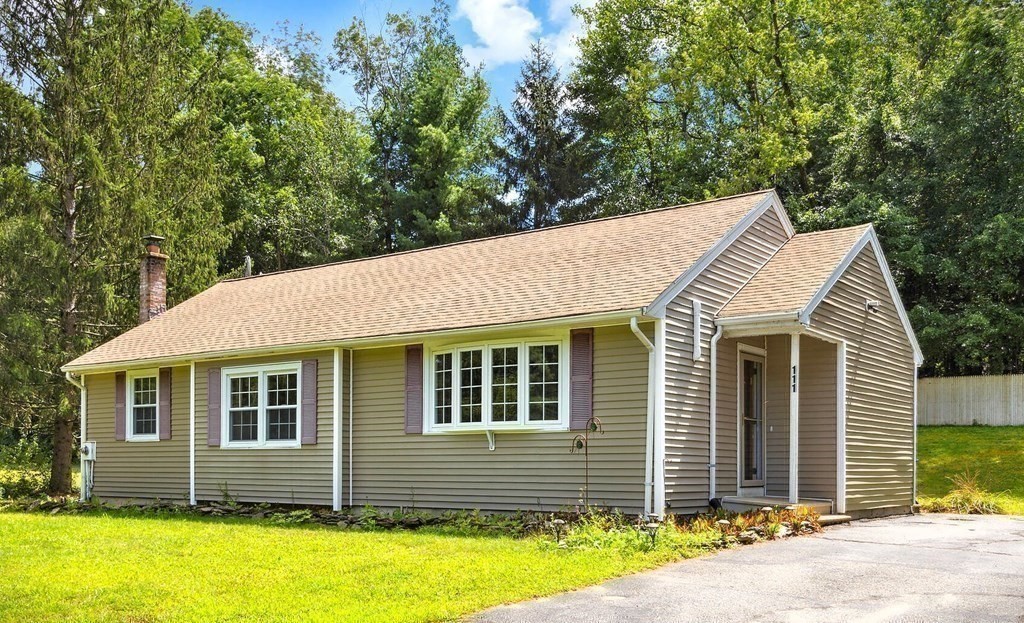111 Logtown Road Amherst, MA 01002 - Photo 3 of 25 Gallery Image 3