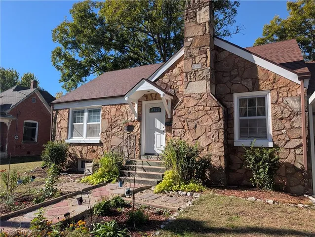 $180,000 | 212 North Main Street, Holden, MO 64040