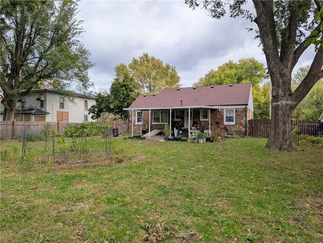 $180,000 | 212 North Main Street, Holden, MO 64040
