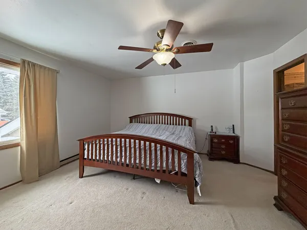 $469,900 | N97-w21763 Whitehorse Drive, Colgate, WI 53017
