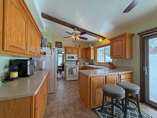 $469,900 | N97-w21763 Whitehorse Drive, Colgate, WI 53017