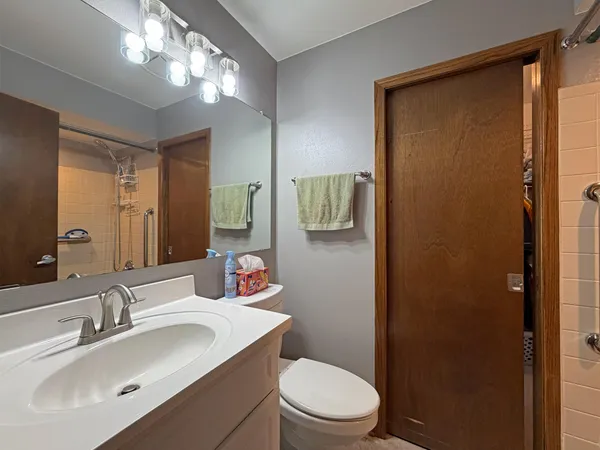 $469,900 | N97-w21763 Whitehorse Drive, Colgate, WI 53017