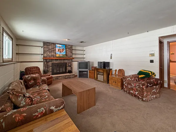 $469,900 | N97-w21763 Whitehorse Drive, Colgate, WI 53017