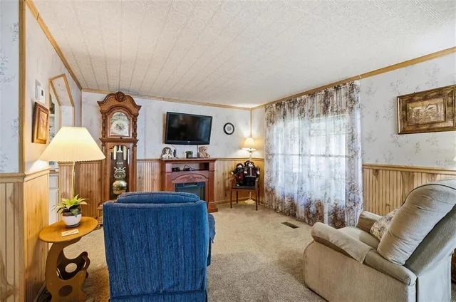 $199,900 | 1605 Bass Avenue, Seville, FL 32190