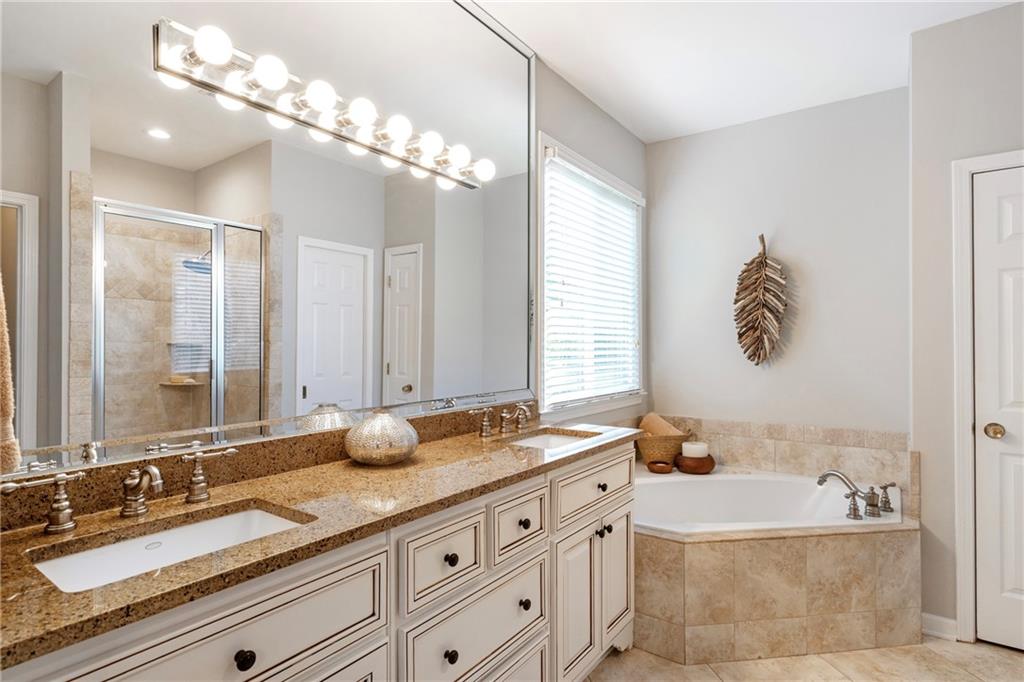 4635 Hardwick Court Suwanee, GA 30024 - Photo 20 of 46