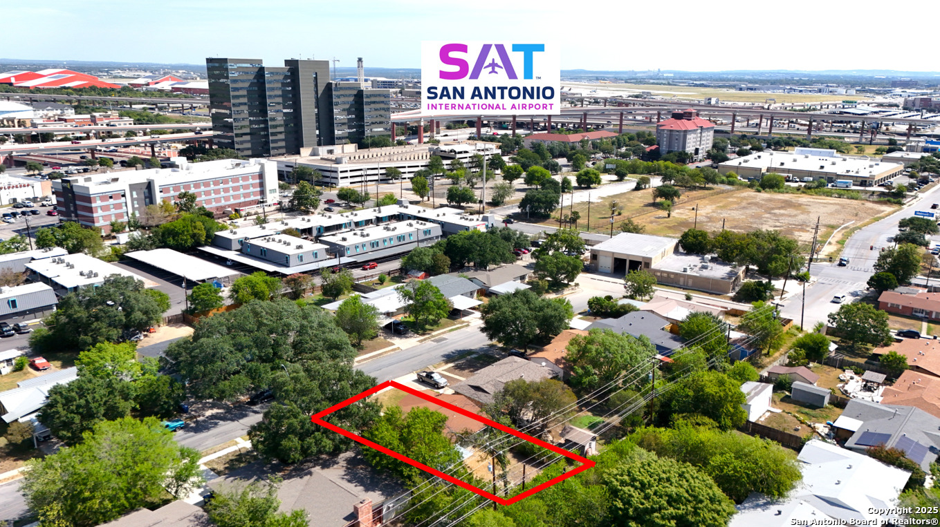 618 East Rector Street San Antonio, TX 78216 - Photo 9 of 24 a city view