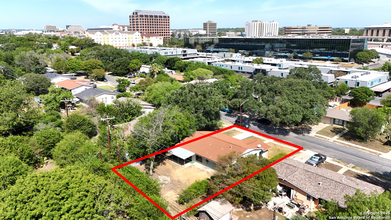 618 East Rector Street San Antonio, TX 78216 - Photo 10 of 24 an aerial view of a tennis ground and a buildings