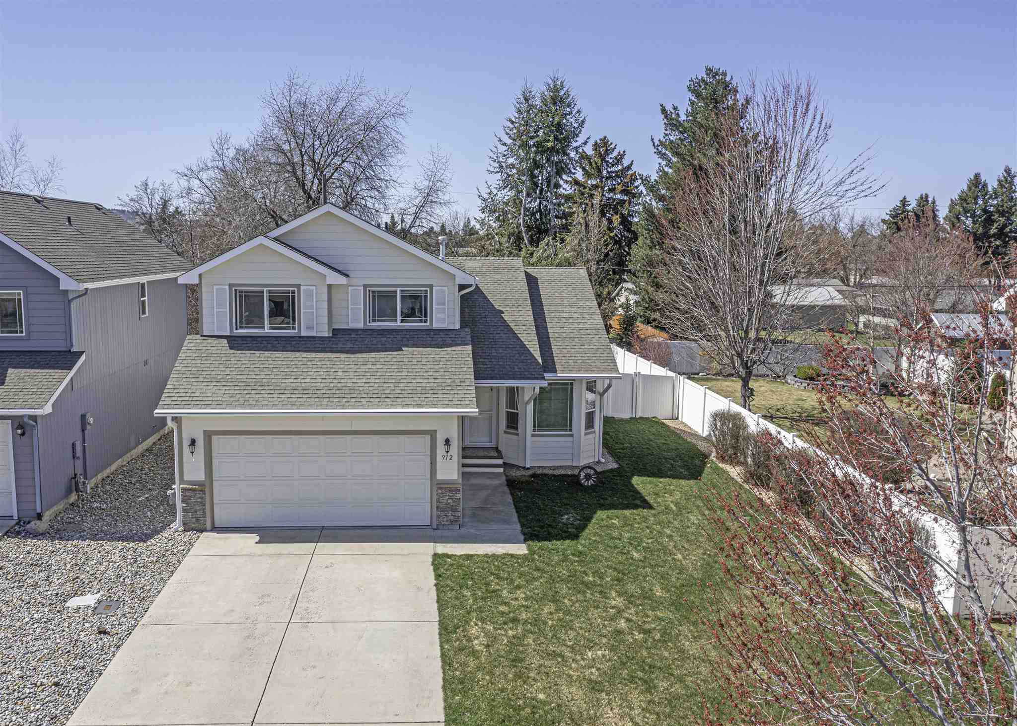 912 South Rees Lane Spokane Valley, WA 99037 - Photo 2 of 26