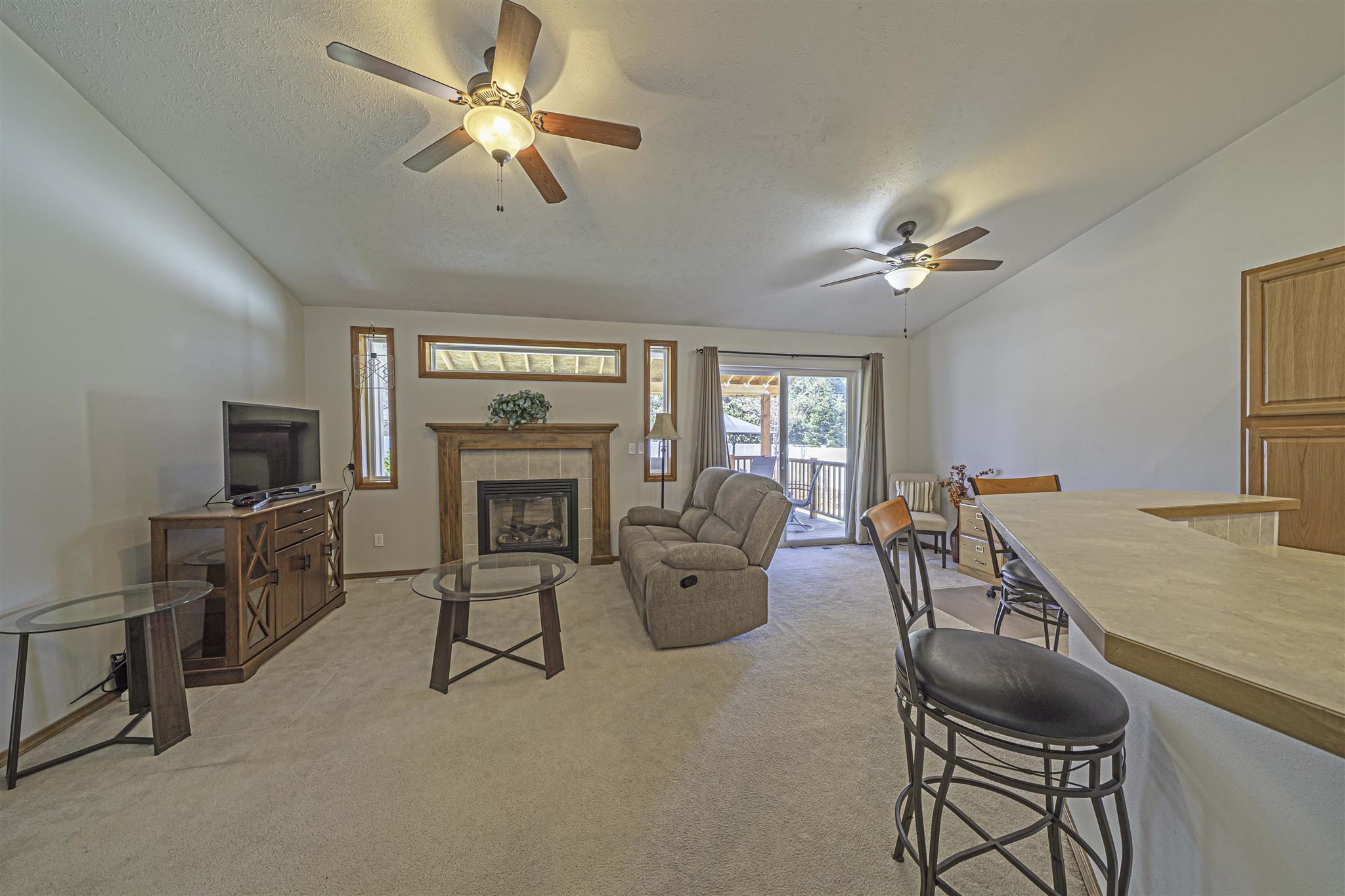 912 South Rees Lane Spokane Valley, WA 99037 - Photo 3 of 26