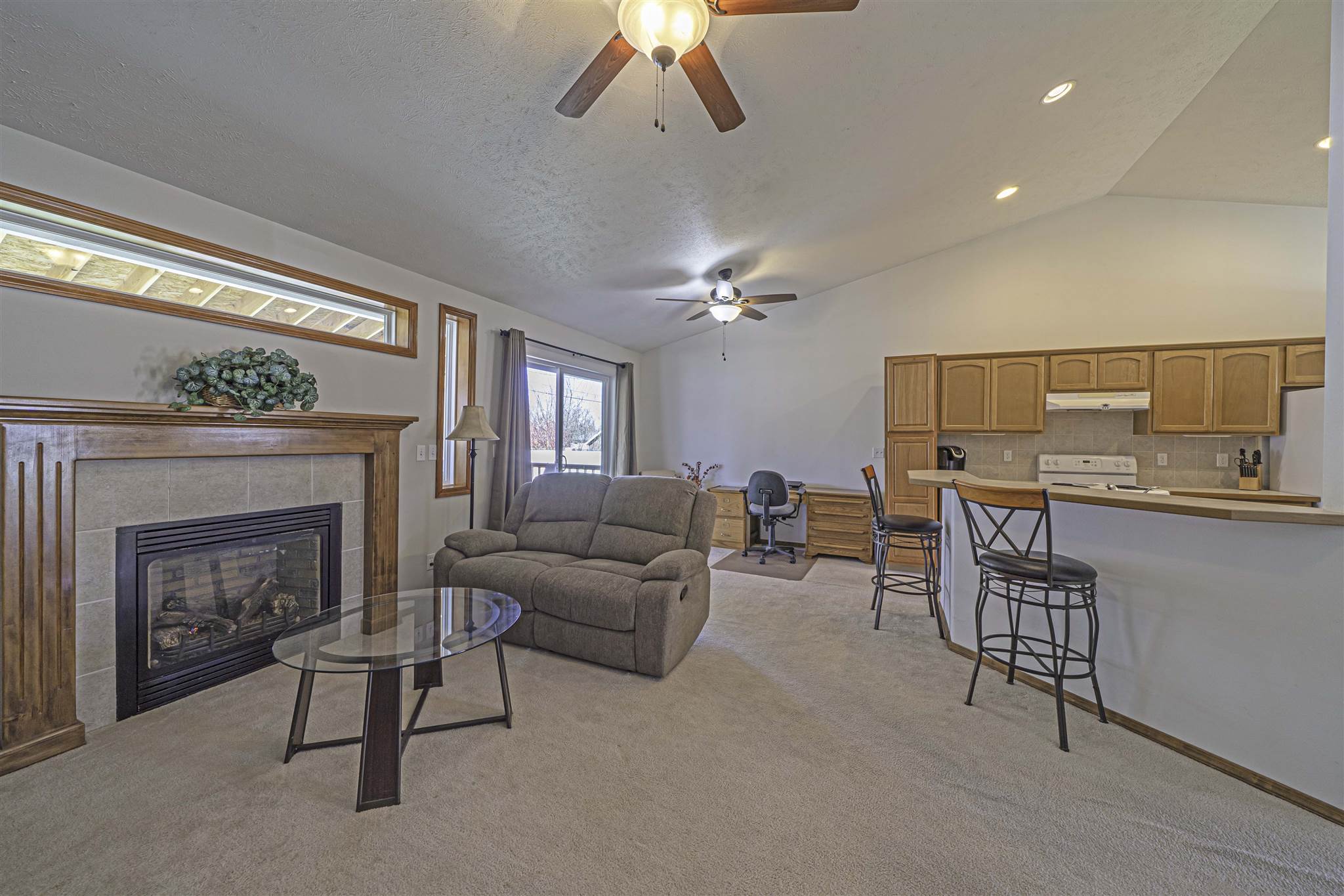 912 South Rees Lane Spokane Valley, WA 99037 - Photo 4 of 26