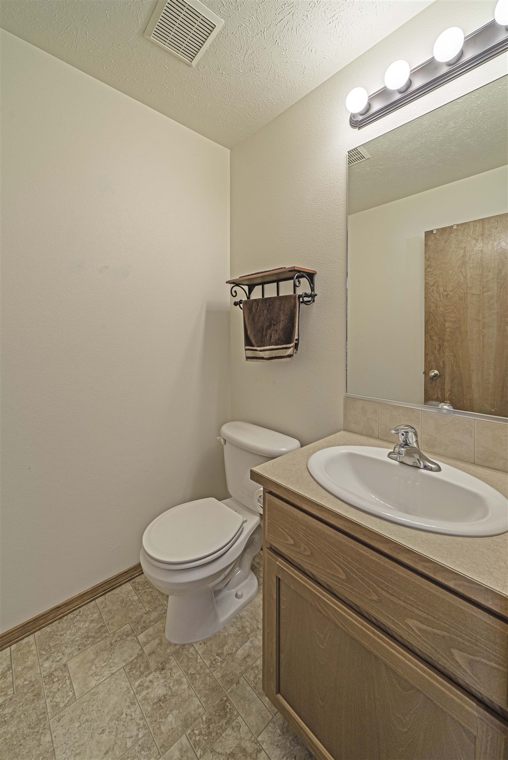 912 South Rees Lane Spokane Valley, WA 99037 - Photo 10 of 26